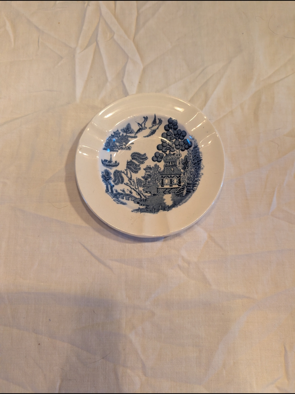 2/20$ Wedgwood White Ceramic Ashtray with Blue Willow Pattern